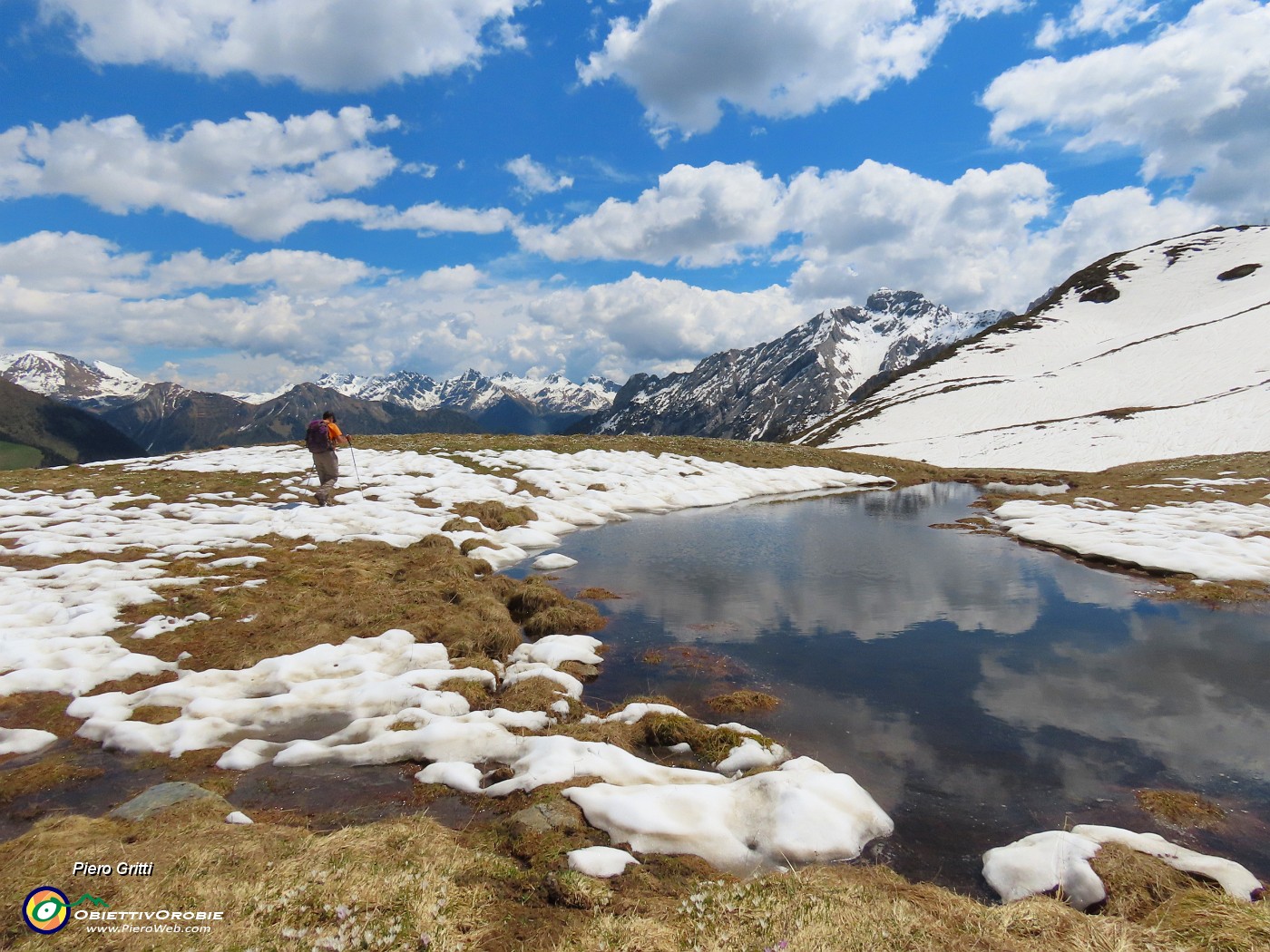 54 Bella pozza con neve in disgelo.JPG